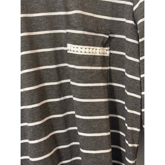 Umgee Women's Long‎ Sleeve Shirt Lace Tie in Back Gray Ivory - Picture 3 of 8